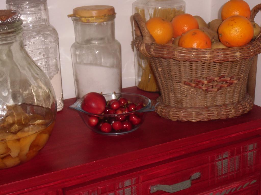 Petit Grenier Douillet De Cathie Bed & Breakfast Roquemaure  Eksteriør bilde